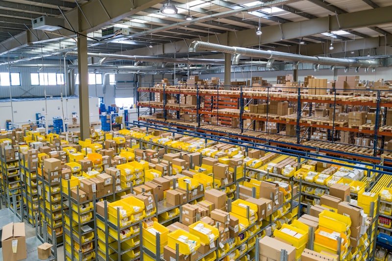 Industrial warehouse packing and logistics